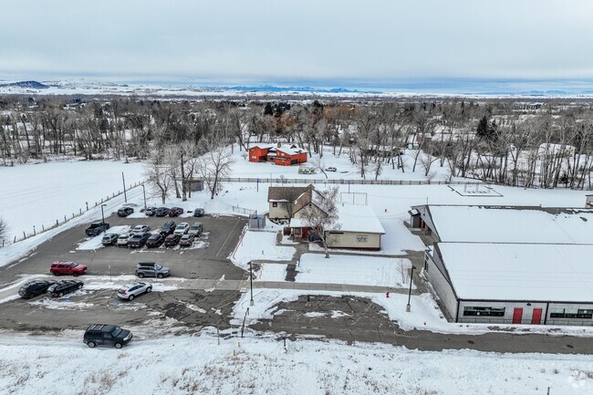 Monforton Primary School offers safe education in Bozeman.
