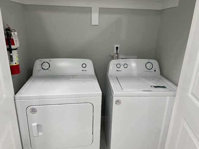 2511 N Vineyard Ave unit 2, Edinburg, TX 78541 - photo 5