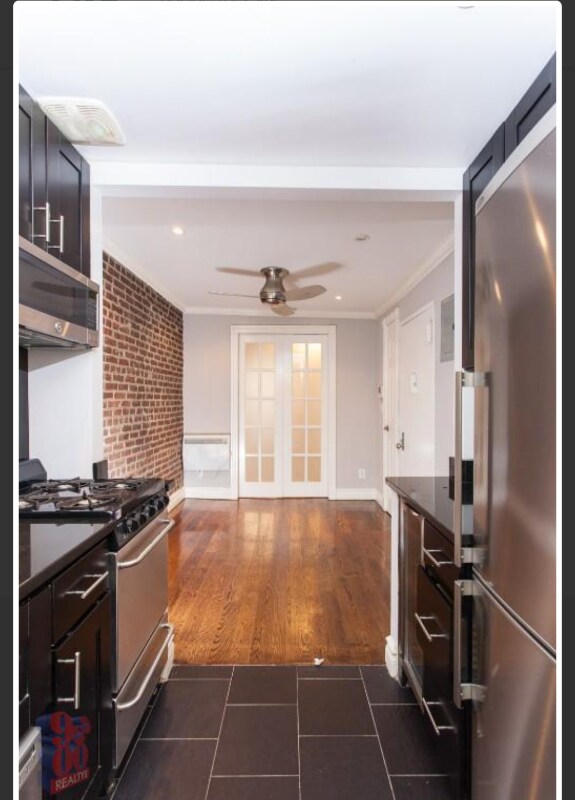 W 53rd St 9th Ave unit 3, New York, NY 10019 - photo 2