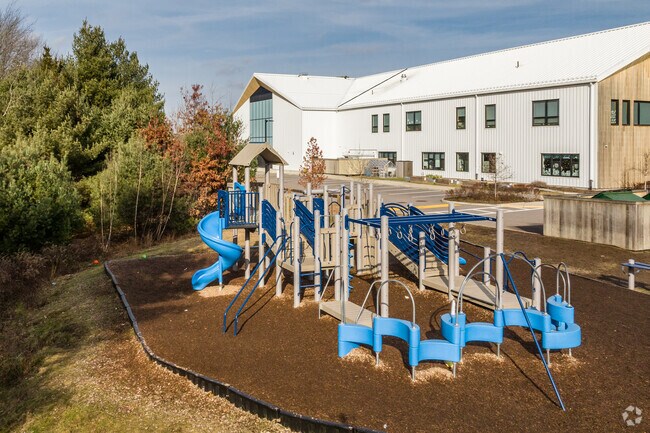 Students in grades K-8 can attend Benjamin Franklin Classical Charter Public School in Franklin.