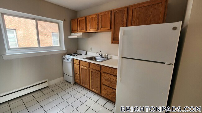 69 Chiswick Rd unit 3, Brighton, MA 02135 - photo 2