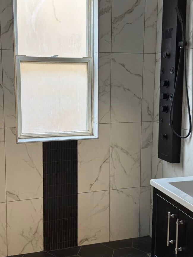 7123 S Cornell Ave unit 1, Chicago, IL 60649 - photo 6