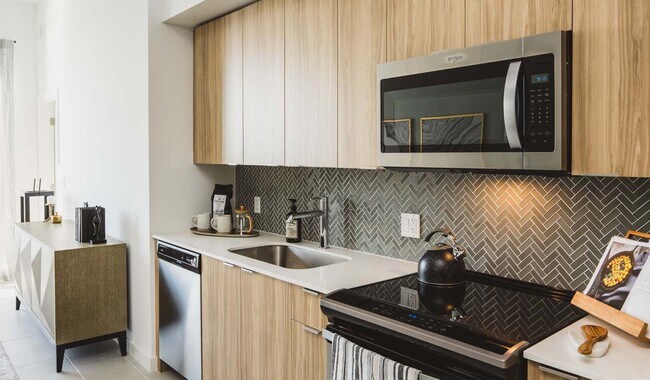 The Watermarc at Biscayne Bay, Miami, FL 33137 - photo 7