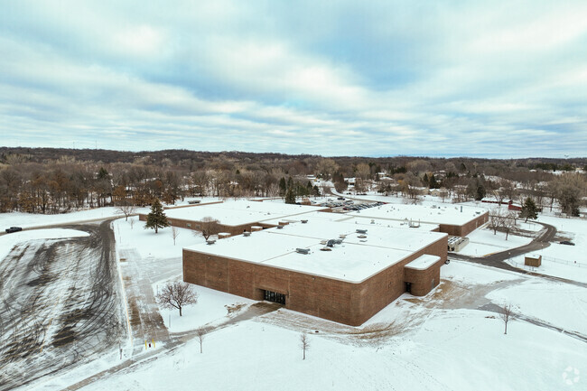The student-teacher ratio at Salk Middle School is 39 to 1.