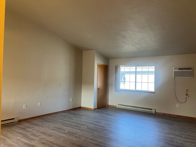 3216 Midvale Dr, Janesville, WI 53546 - photo 6