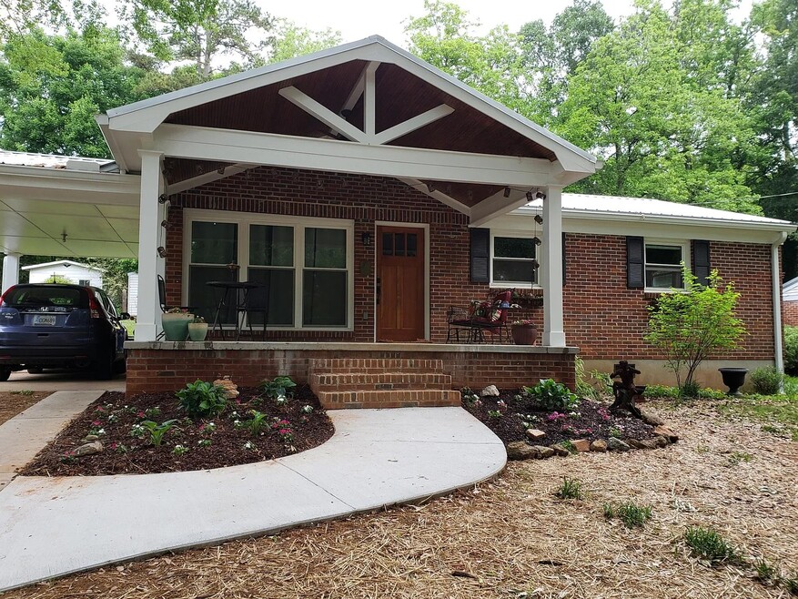 230 Pine Needle Rd, Athens, GA 30606 - photo 1