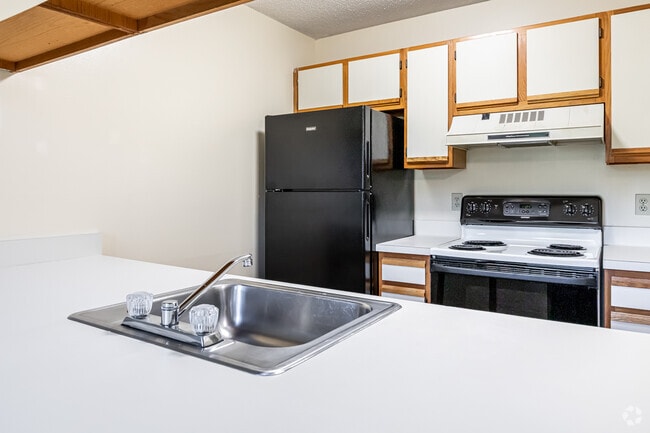 1BR, 1BA - Kitchen