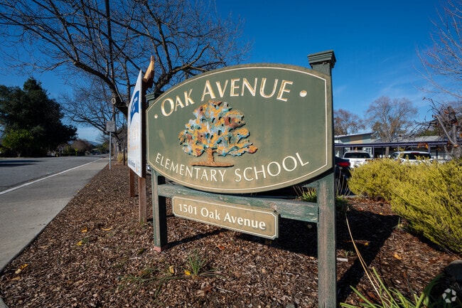 Welcome to Oak Avenue Elementary School.