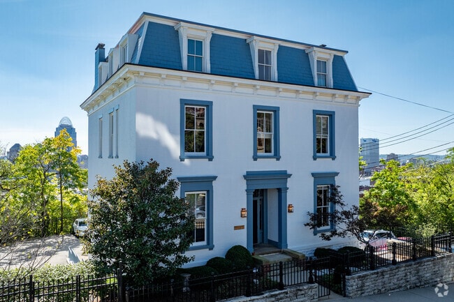 Italianate homes flood the streets of Mount Adams.