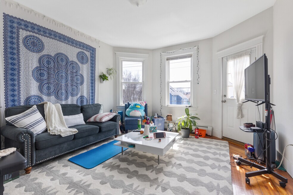 249 Summer St unit 1L, Somerville, MA 02143 - photo 1