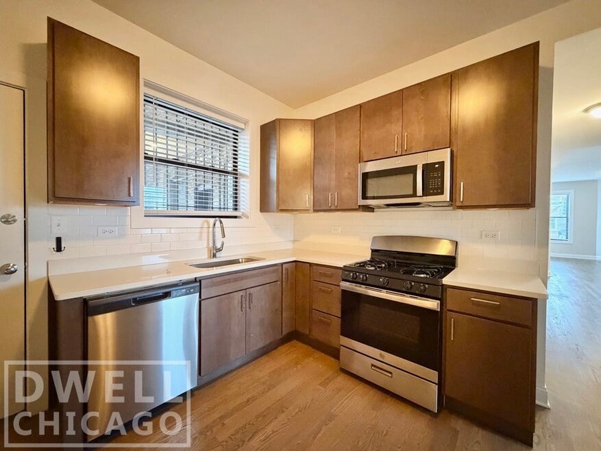 3405 W Fullerton Ave unit 3401-2, Chicago, IL 60647 - photo 1