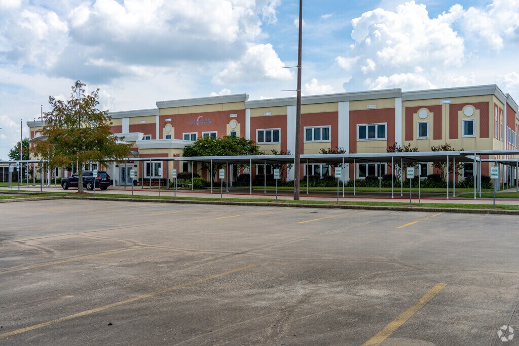 The courses at Lake Charles Charter Academy encourages critical thinking and creativity.