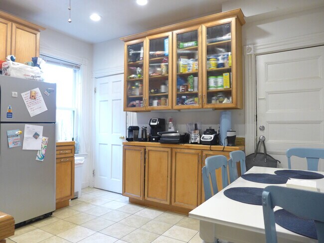 808 Parker St unit 2, Boston, MA 02120 - photo 5