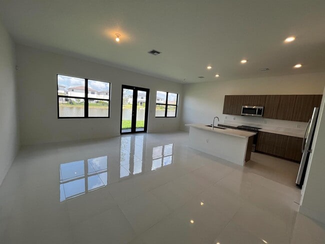 4398 SW 173rd Ave, Miramar, FL 33029 - photo 2