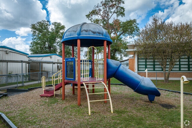 Jefferson Elementary School in Houston roar with enthusiasm in the classroom.