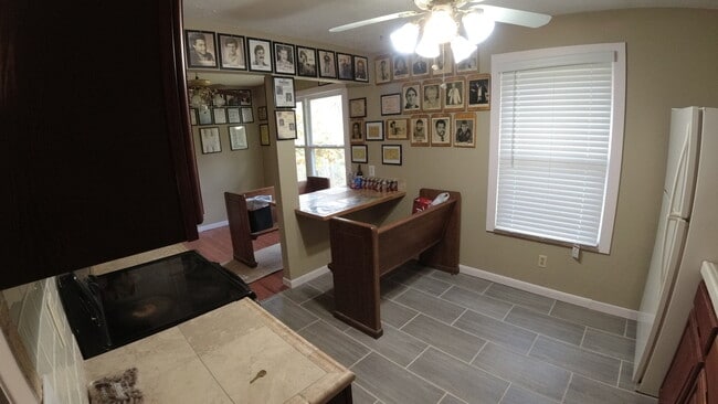 1725 Pinebrook Dr, Knoxville, TN 37909 - photo 3