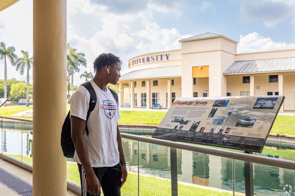 NH_536273_PalmettoLakes_XW_080124