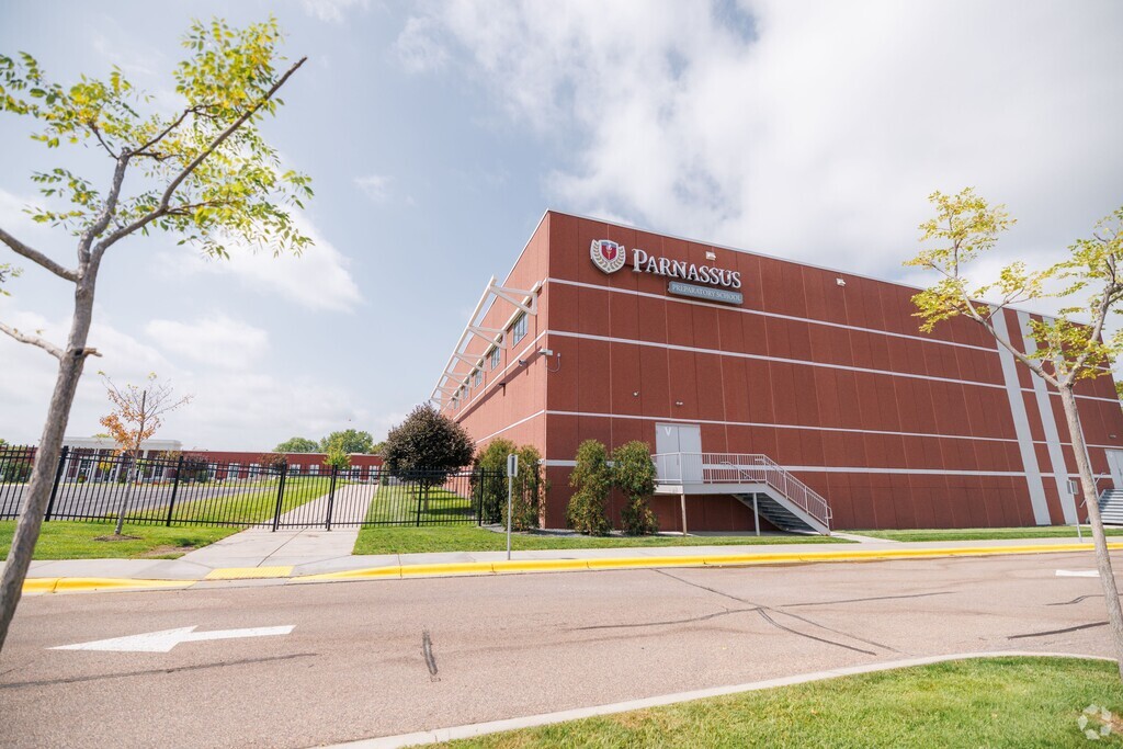 Welcome to Parnassus Preparatory School - School of Logic in Maple Grove.