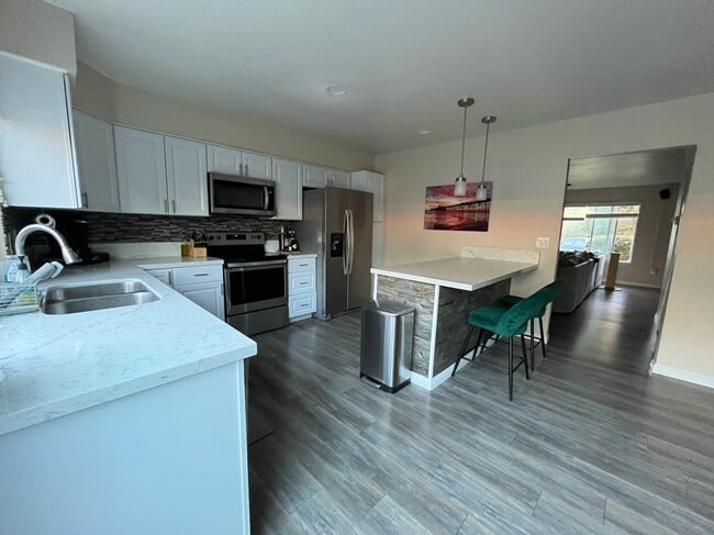 2809 Via Clarez, Carlsbad, CA 92010 - photo 2