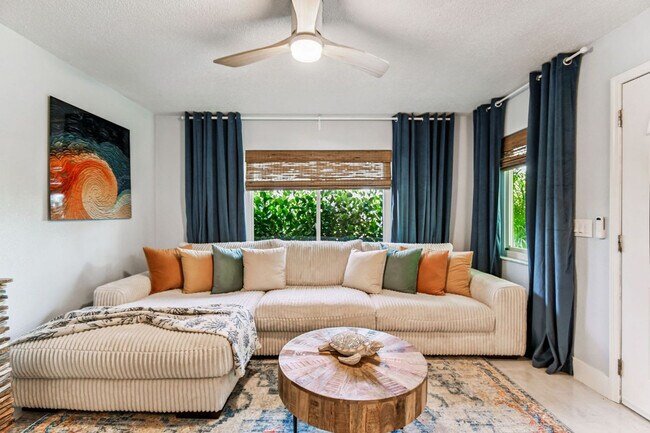 11250 2nd St E unit ID1314700P, Treasure Island, FL 33706 - photo 5