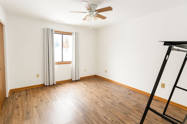 460 Echo Ln, Aurora, IL 60504 - photo 4