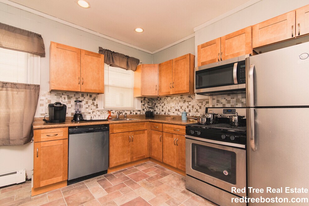 4 Dalrymple St unit 2, Jamaica Plain, MA 02130 - photo 1