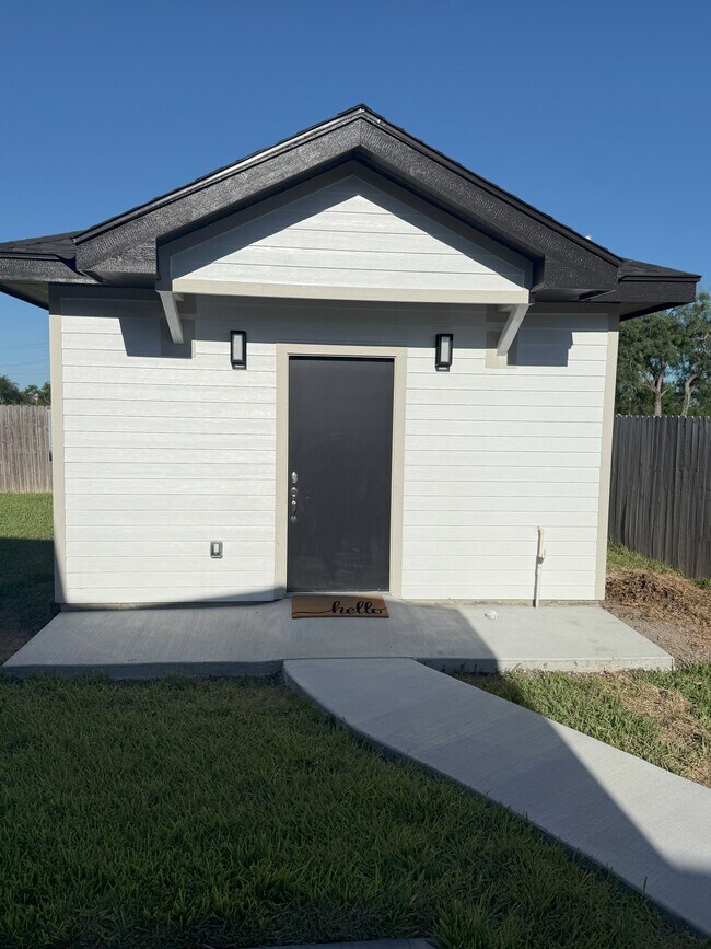 Exterior Front View
