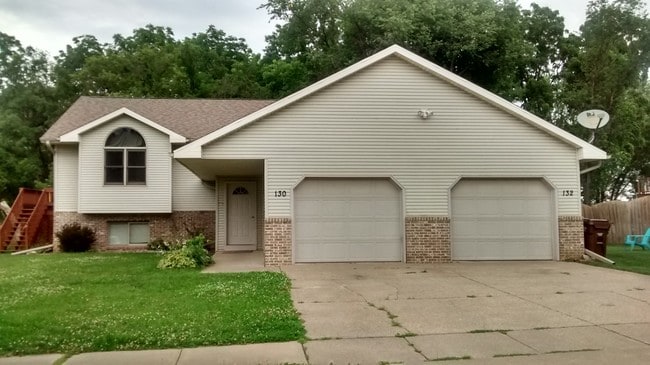 130 Rhyme St, West Salem, WI 54669 - photo 2