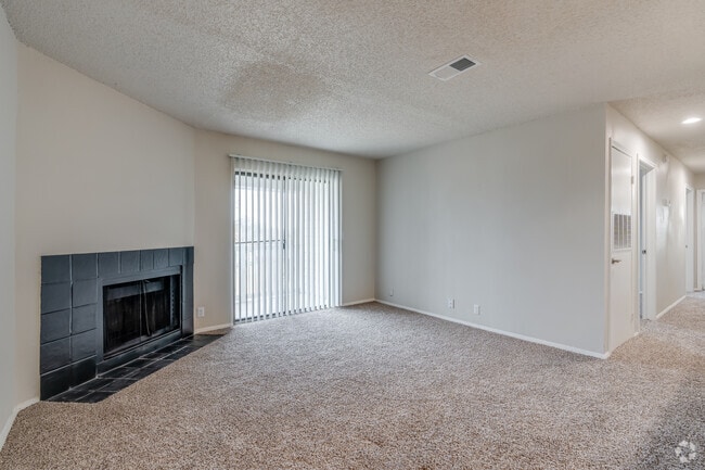 3BR, 2BA - 1100SF - Living Room