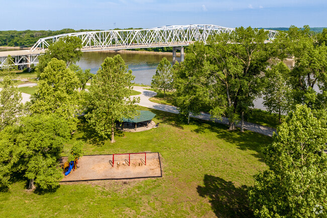 Labenite Park provides boat and bank access to the Missouri River.