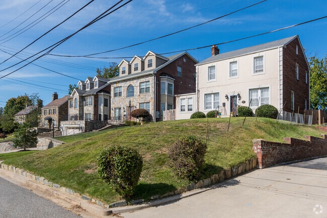 Randle Highlands features a variety of colonial-inspired homes, many with brick exteriors.