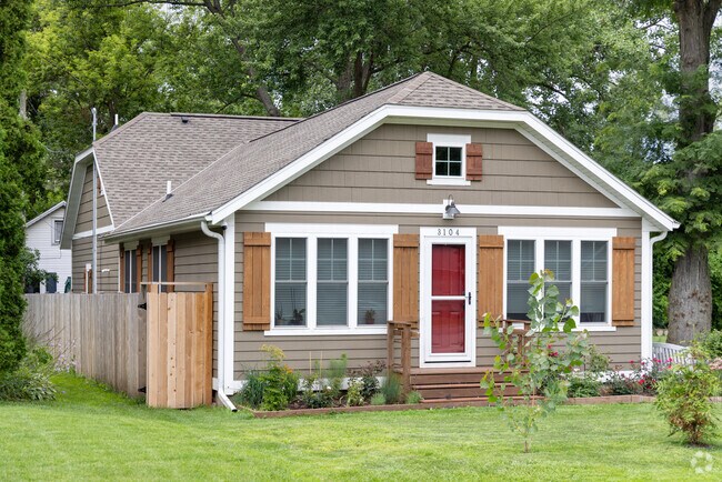 Traditional homes are also popular on lots set away from the water in Browns Lake.