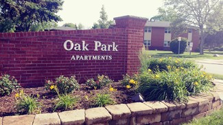 8828 S Oak Park Dr, Oak Creek, WI 53154