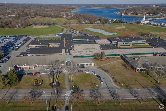 There are multiple opportunities to join or form clubs and activities at Barrington High School.