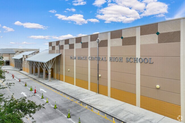 Pompano Beach Central High School main building.