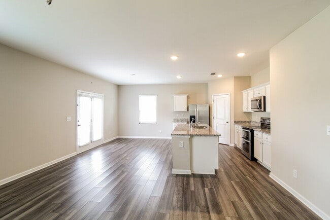 3954 Kendrick Cir, Loganville, GA 30052 - photo 5