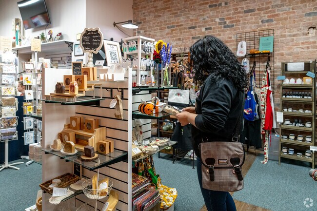 Come to Makers Merchantile near Cranford to find one-of-a-kind gifts and custom products.