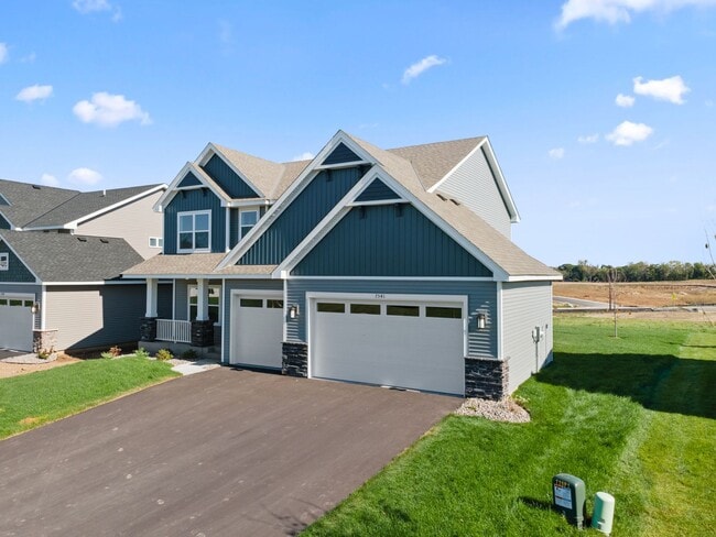 7541 Lower 42nd St N, Oakdale, MN 55128 - photo 2