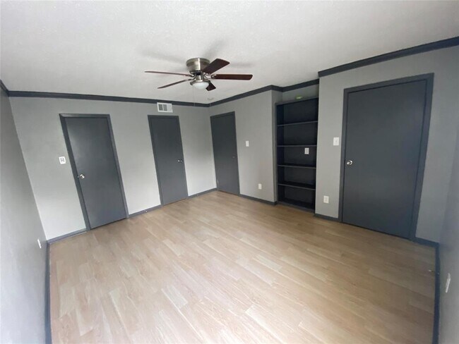 12955 Woodforest Blvd unit 3, Houston, TX 77015 - photo 5
