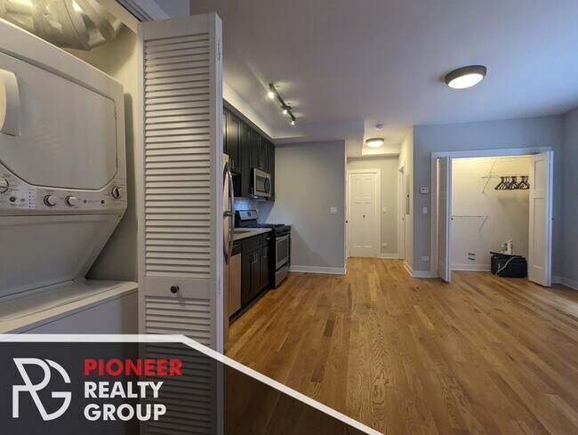 2203 W Eastwood Ave unit 3, Chicago, IL 60625 - photo 4