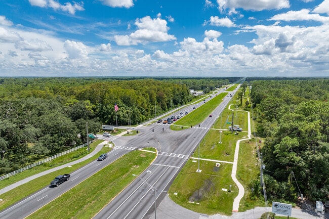 Homosassa Springs has great access to other cities.