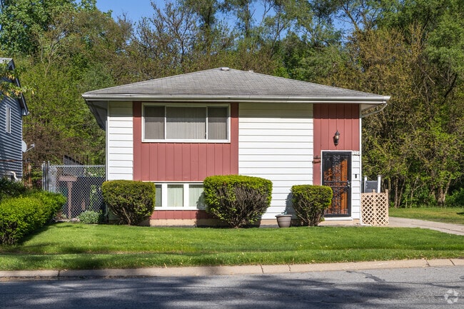 Westside has a number of homes that are well maintained with nice landscaping.