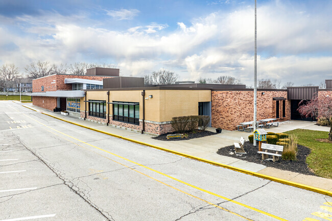 Tomahawk Elementary School