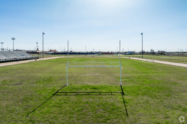 Manvel Junior High School offers a football team.