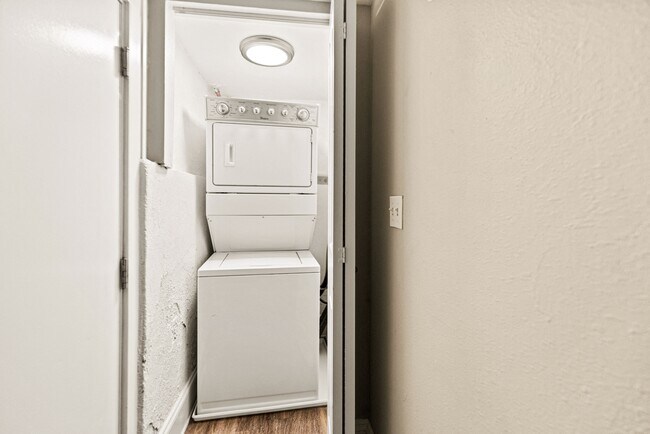 The Glenellen, Denver, CO 80203 - photo 7