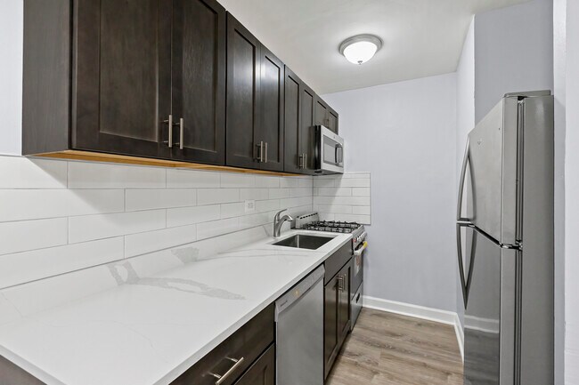 4612 N Beacon St unit 4612-2F, Chicago, IL 60640 - photo 6