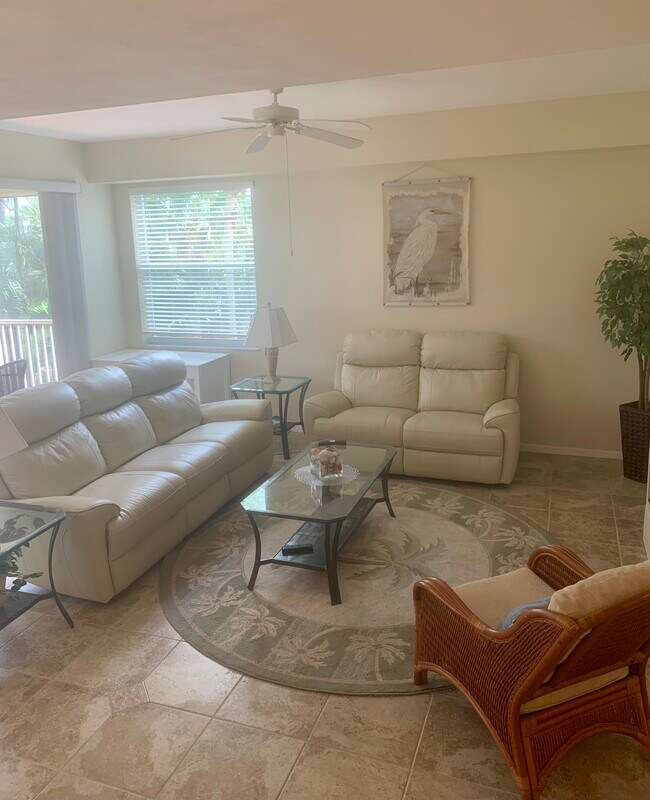 3950 Loblolly Bay Dr unit 207, Naples, FL 34114 - photo 2