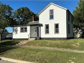 224 Park St Unit 224.5, Willard, OH 44890