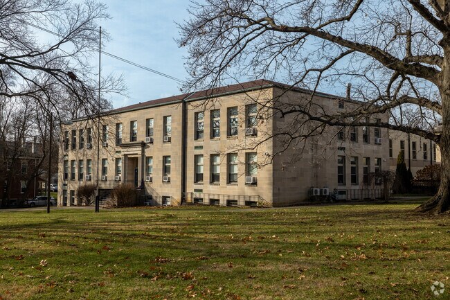 Annunciation Elementary School
Private Pre-K, Elementary & Middle School
Clifton, Cincinnati OH