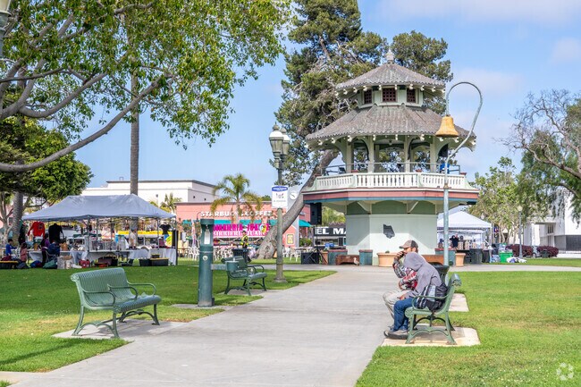 Nearby Plaza Park is a busy park for meeting with friends and events.